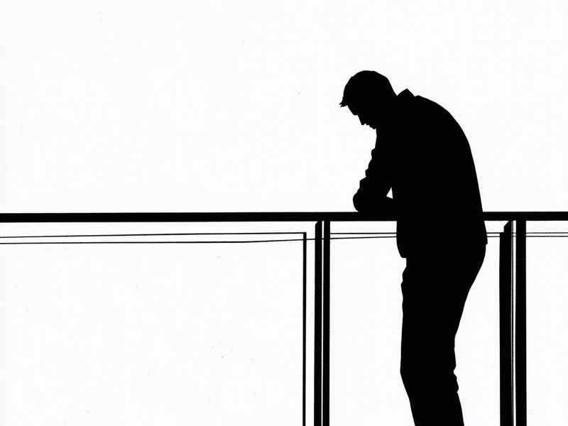 微信头像失恋男专用情侣图片（微信头像失恋男专用情侣图片真人）