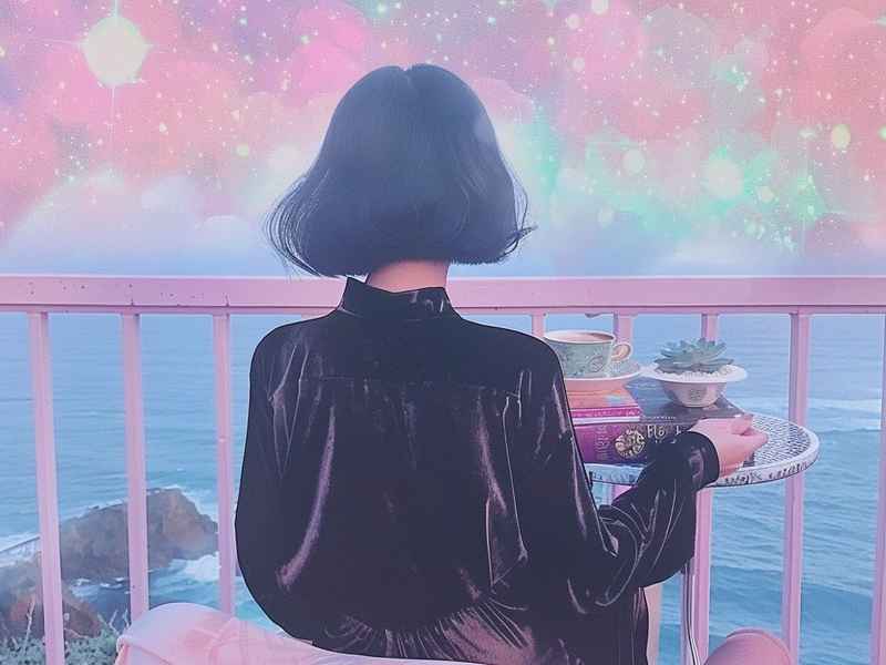 微信图像背影女神，微信图像背影女神头像